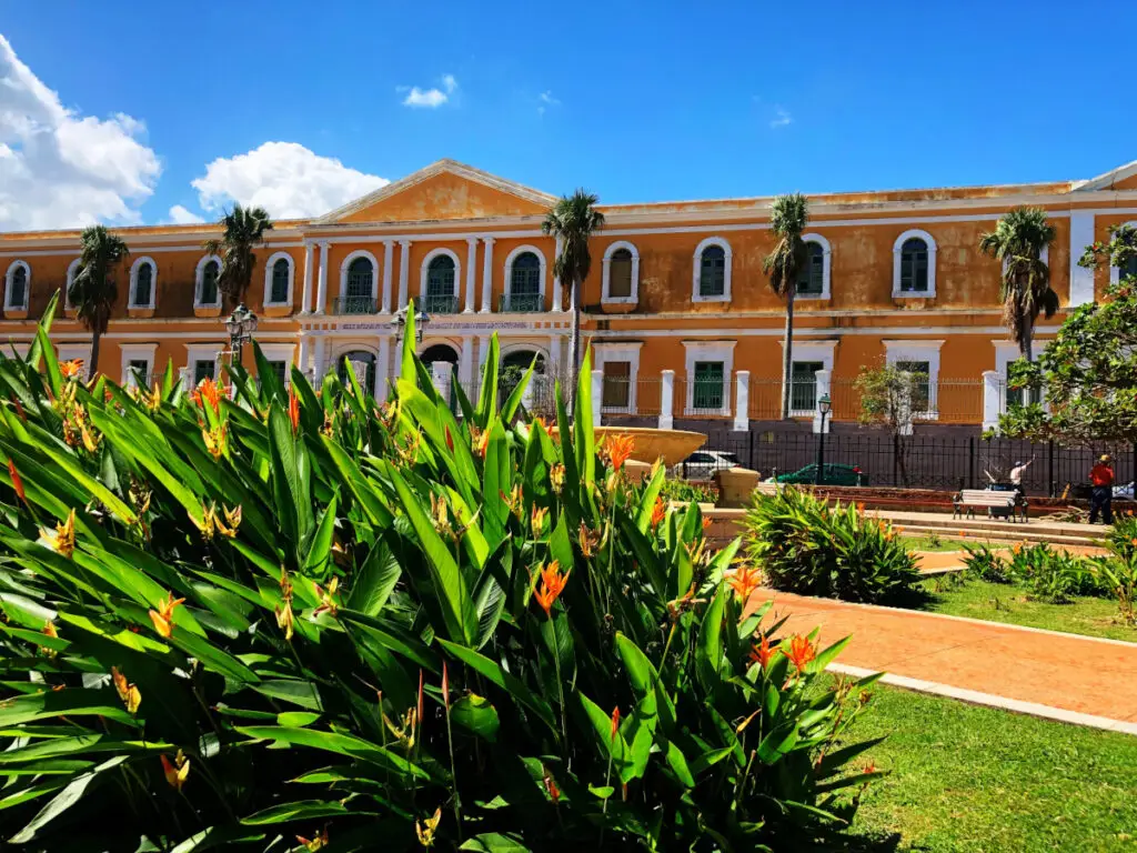 Cuartel de Ballajá gardens