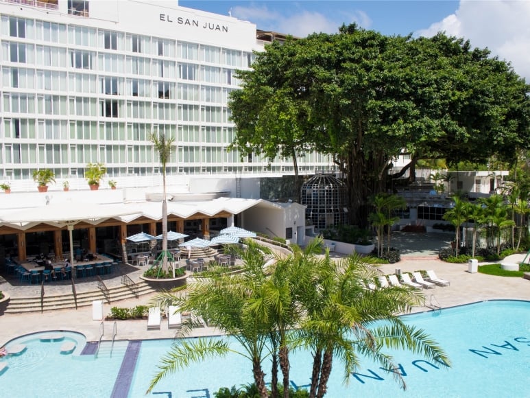 stunning pool at El San Juan Hotel